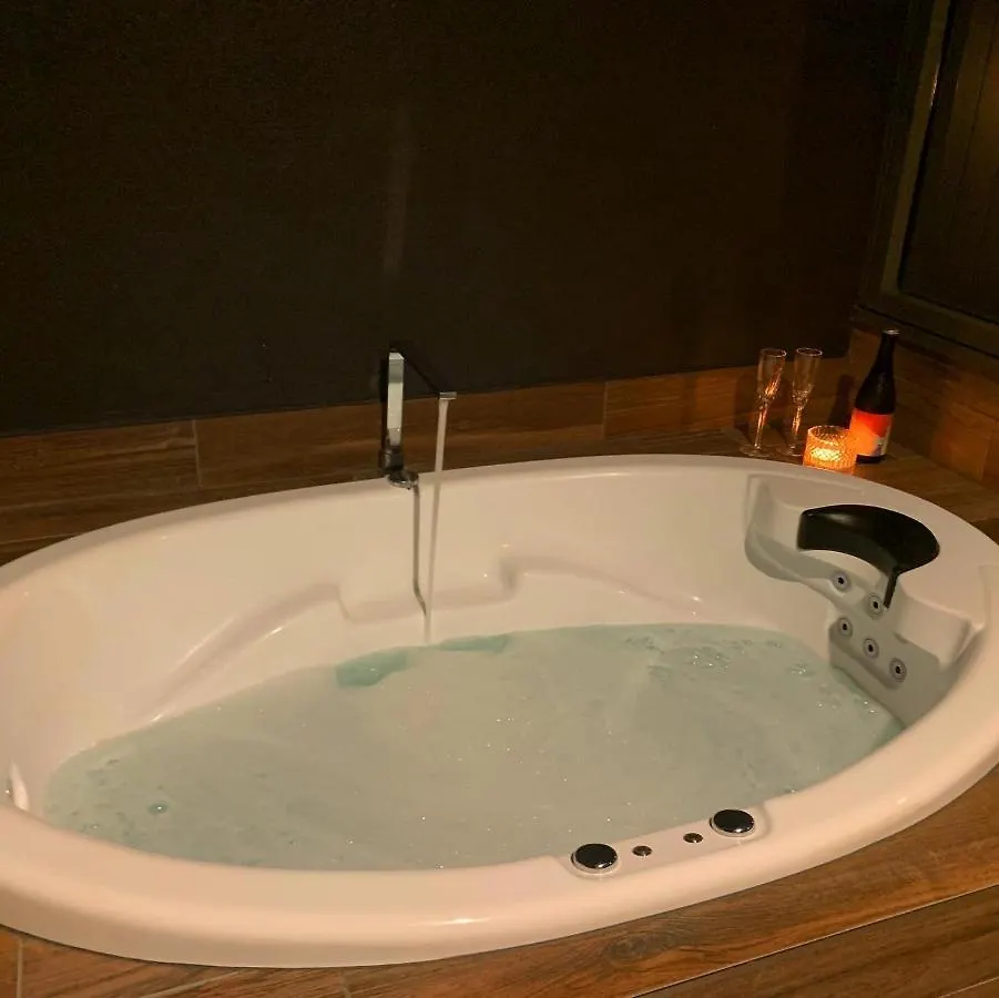 Luxury Spa Retreat With Ocean And Hinterland Views Montville 0*,  Australien