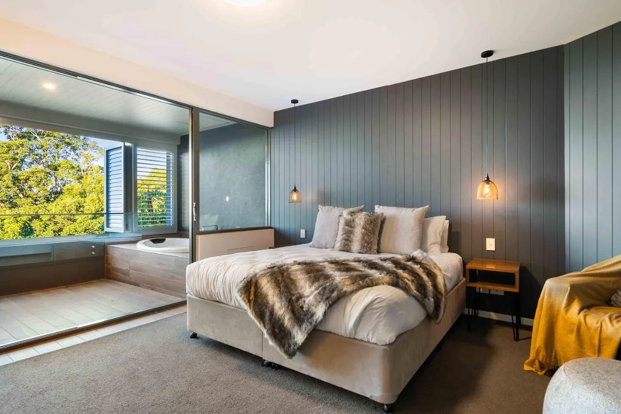 Lägenhet Luxury Spa Retreat With Ocean And Hinterland Views Montville Australien